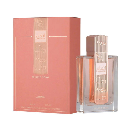 Angham Second Song de Lattafa Perfumes, fragancia floral gourmand con flor del peral, peonía, azahar, praliné, vainilla, almizcle, haba tonka y ambroxan. Dulce y elegante.