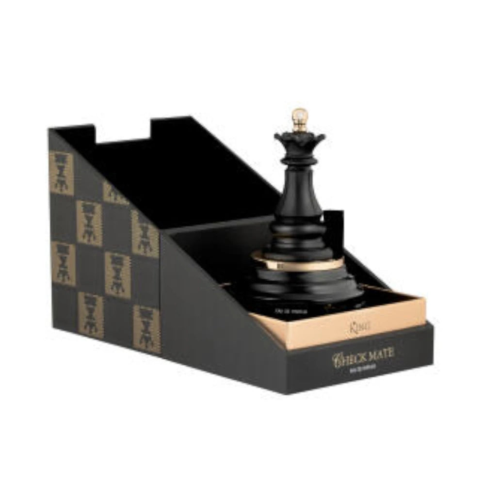 King Check Mate de Lattafa, fragancia gourmand ambarada con ciruela, castaña, especias y ámbar. Poderosa y sofisticada.