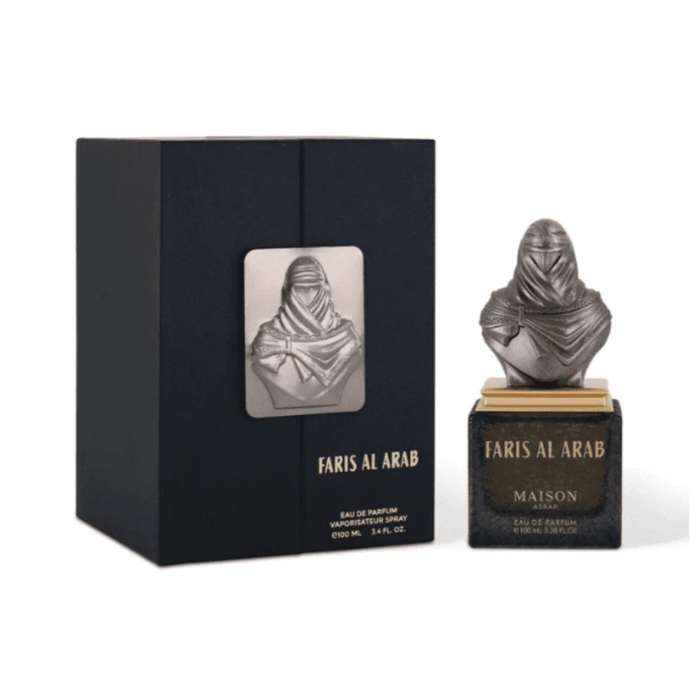 Faris Al Arab de Maison Asrar, fragancia ámbar oriental con notas orientales, licor de cereza y vainilla sobre ámbar, caña de azúcar, cedro, sándalo, tonka, ládano y almizcle. Envolvente y lujosa.