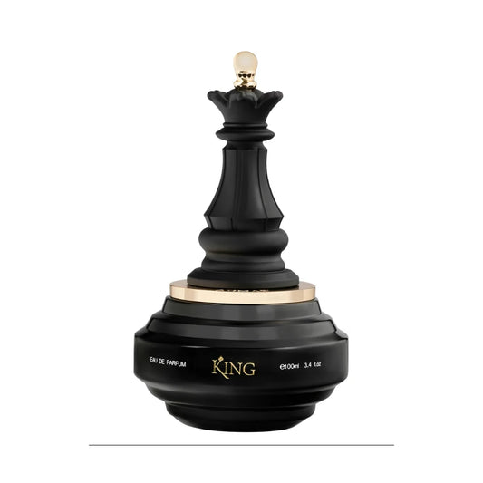 King Check Mate de Lattafa, fragancia gourmand ambarada con ciruela, castaña, especias y ámbar. Poderosa y sofisticada.